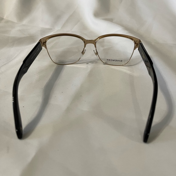 Givenchy eyeglass - Picture 4 of 5